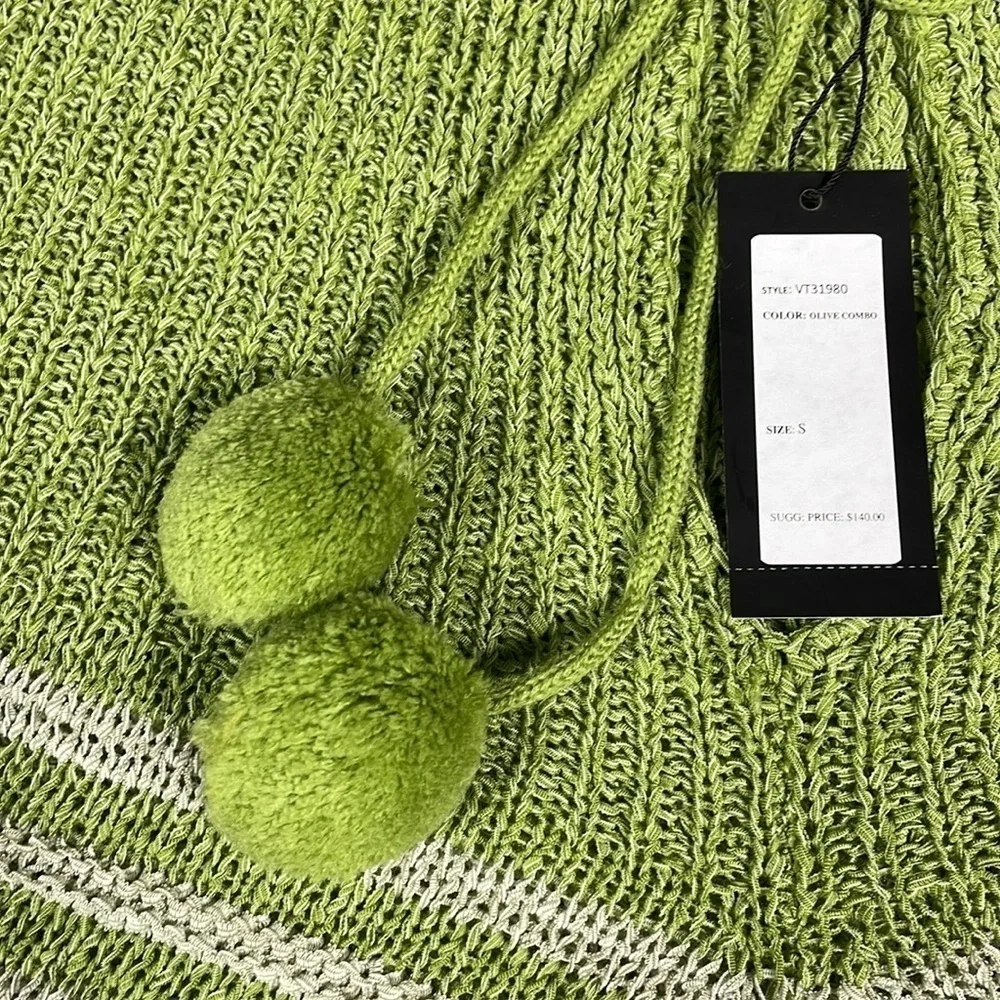 NWT Vertigo Olive Green Combo Knit Poncho Cape and Fuzzy Pom Poms Sz S